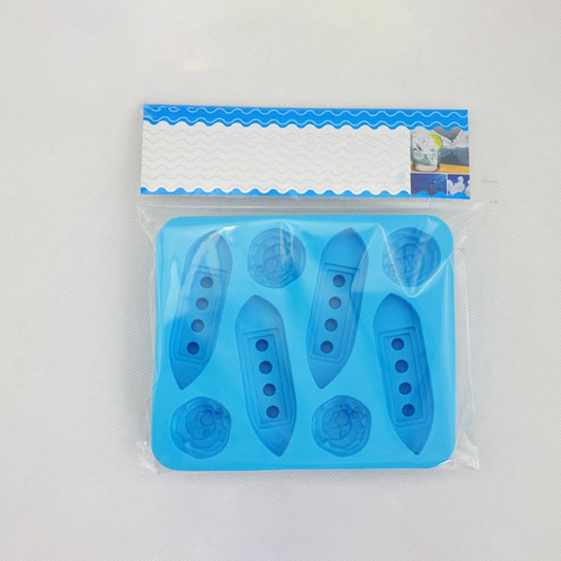 Titanic Shaped Ice Cube Tray For Party Drinks