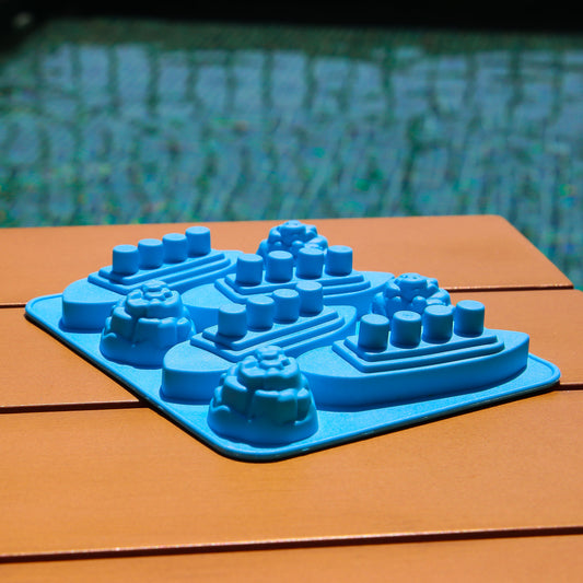 Titanic Shaped Ice Cube Tray For Party Drinks