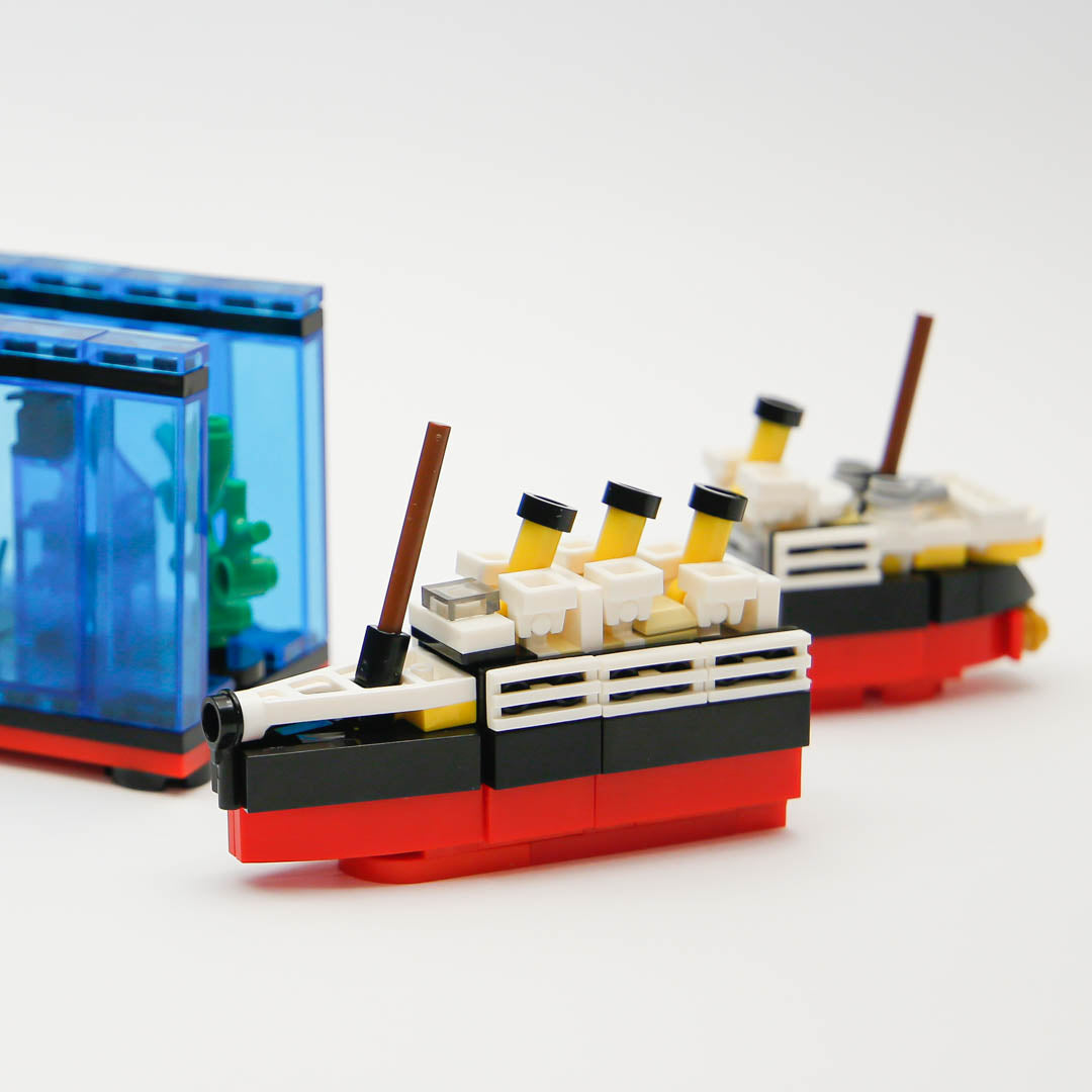 Titanic Break-in-half Building Blocks Toy Set