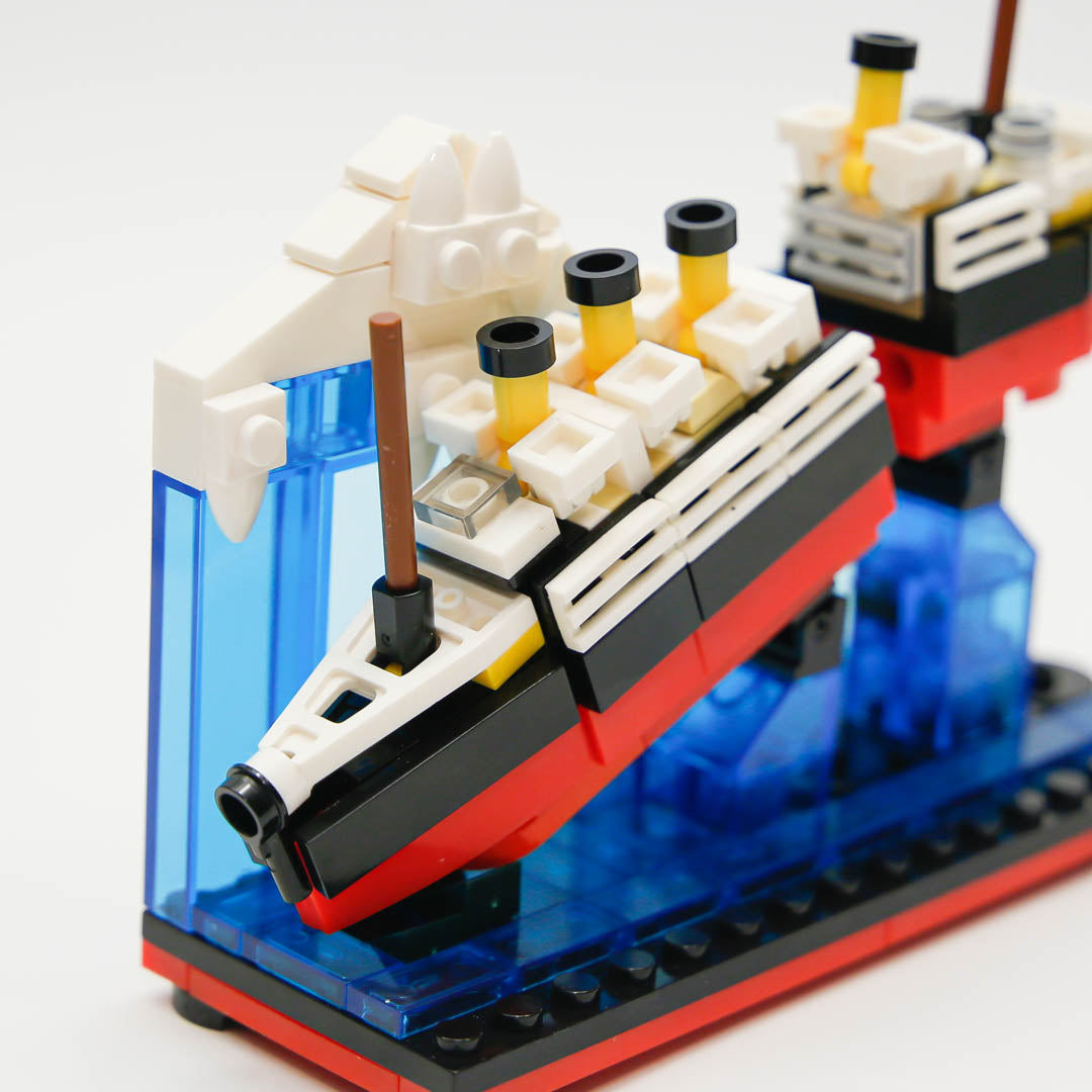 Titanic Break-in-half Building Blocks Toy Set