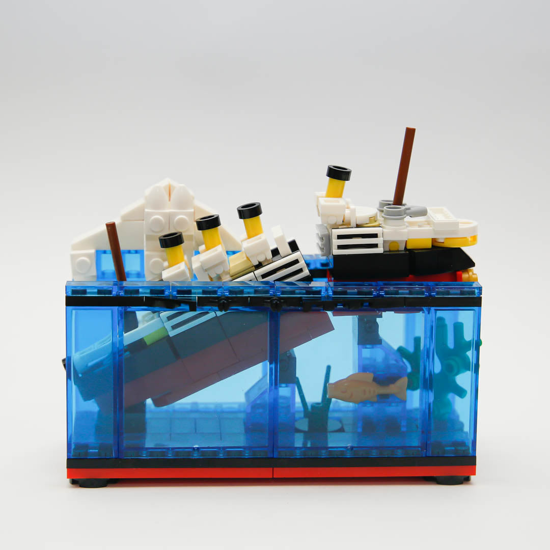 Titanic Break-in-half Building Blocks Toy Set