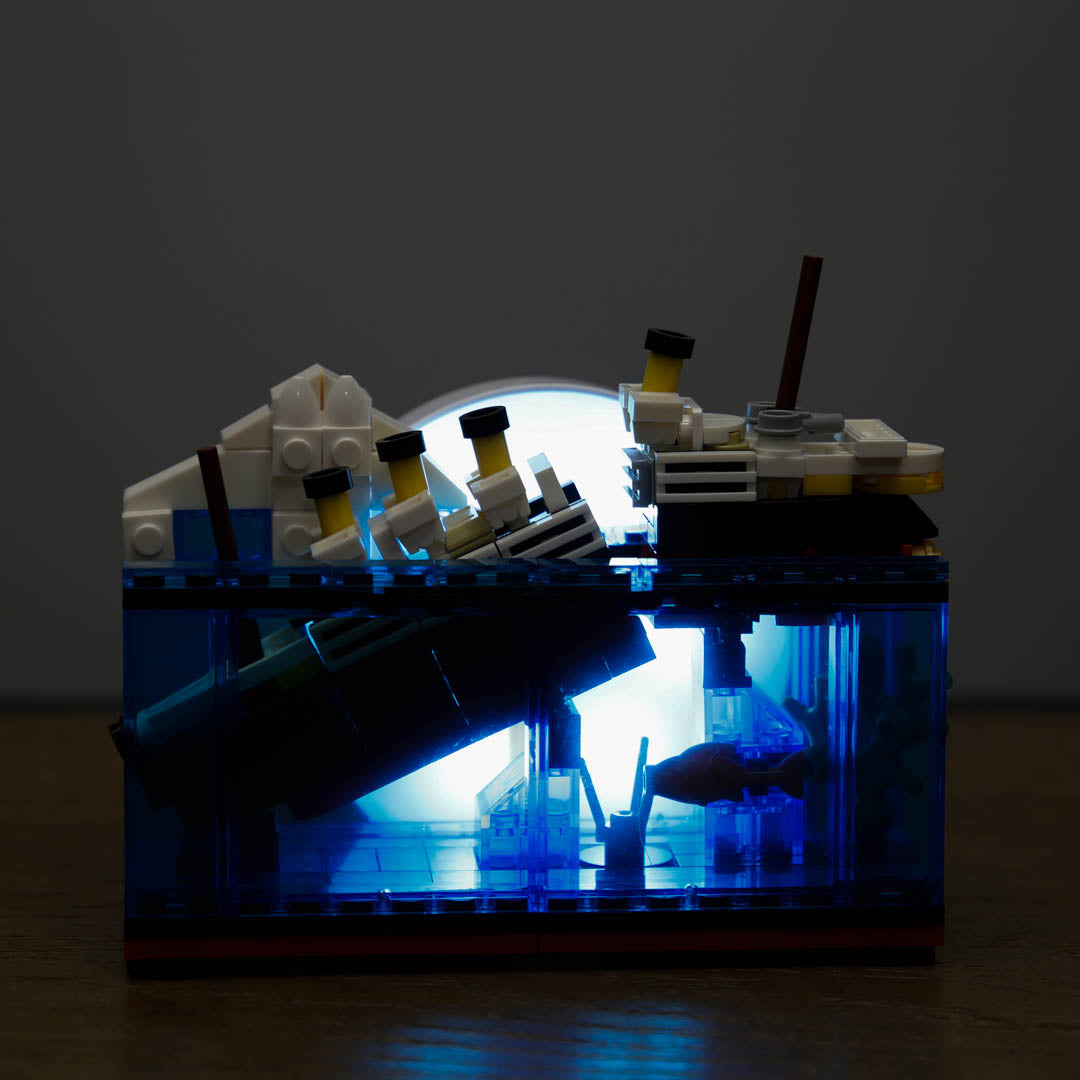 Titanic Break-in-half Building Blocks Toy Set